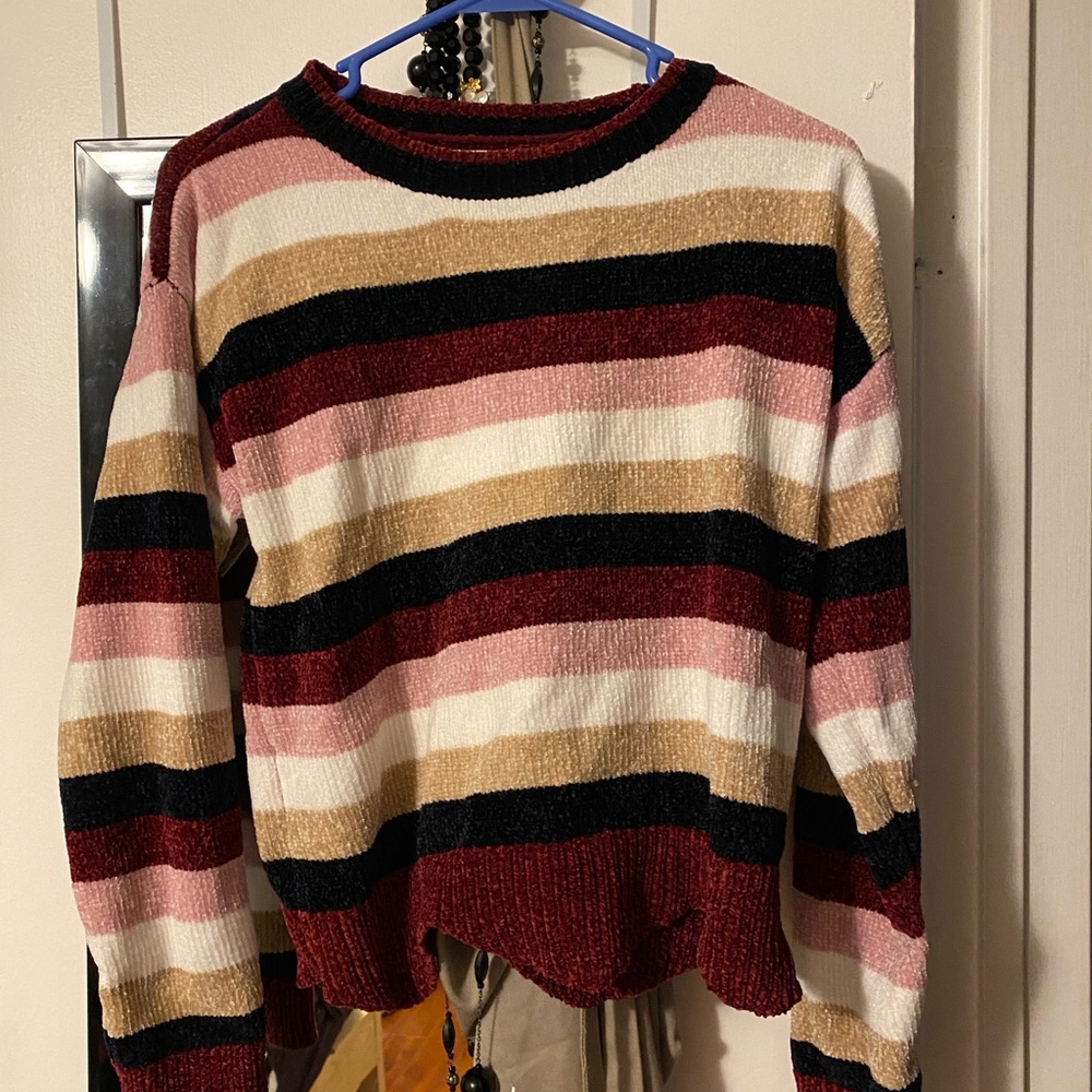 Crop sweater